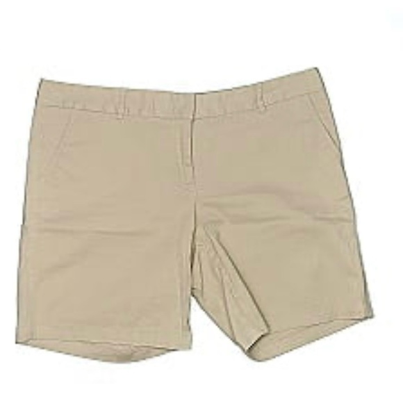 LAND’ N SEA -Tan Cargo Shorts with Classic Design - Picture 1 of 4